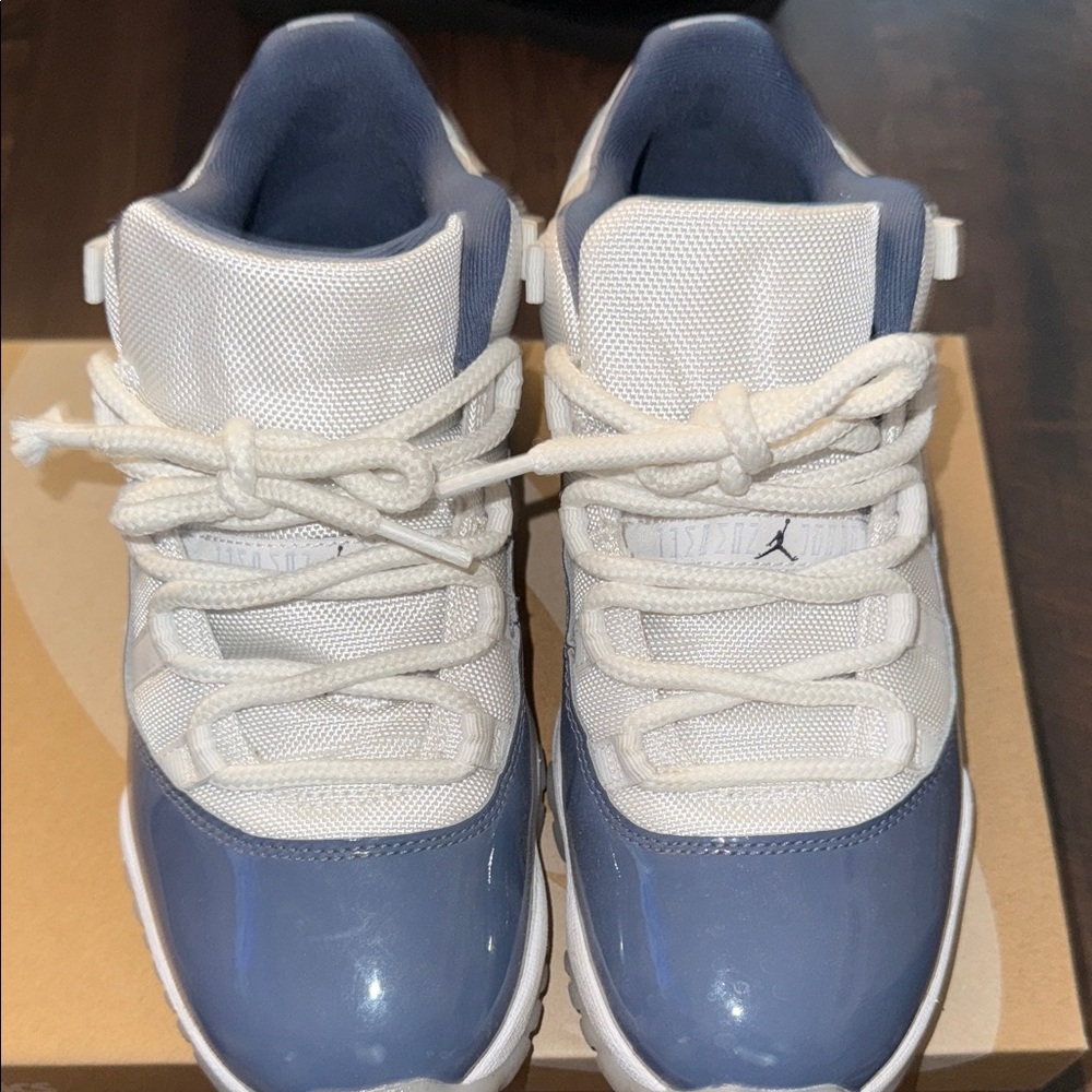 Men’s size 8 Air Jordan 11 low